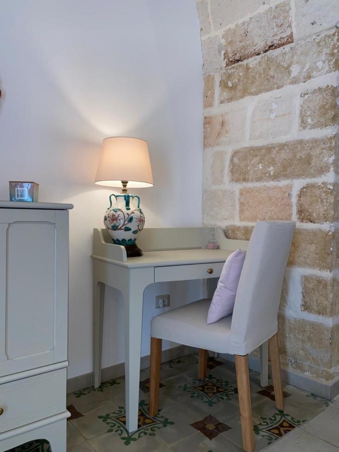 Apartamento Dimora Flo Bríndisi Exterior foto
