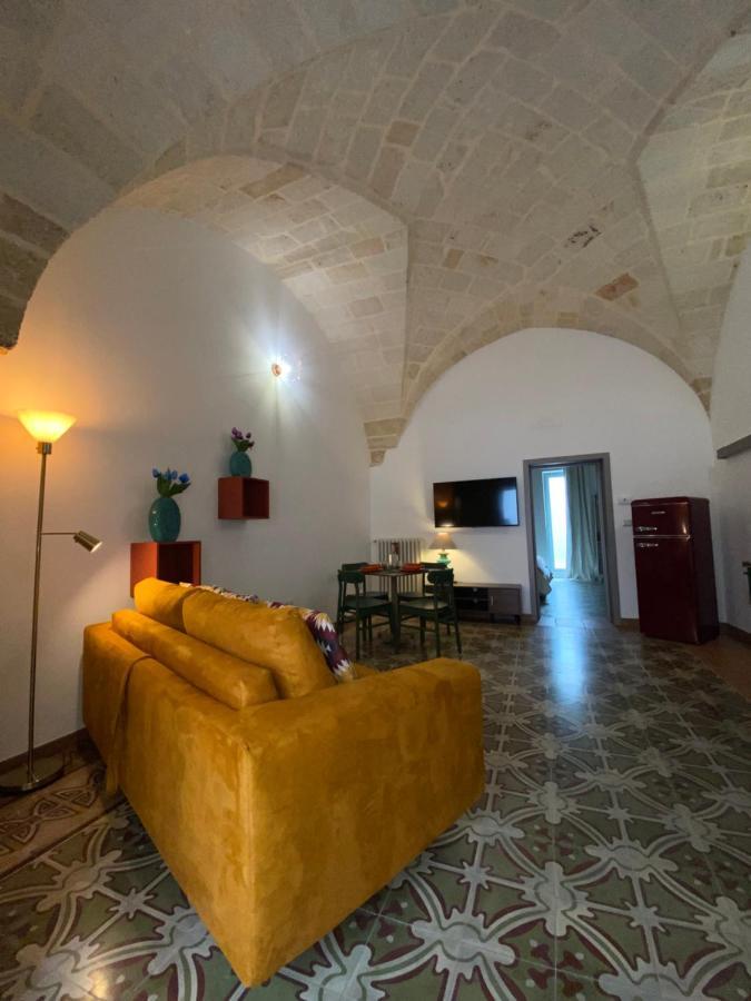 Apartamento Dimora Flo Bríndisi Exterior foto