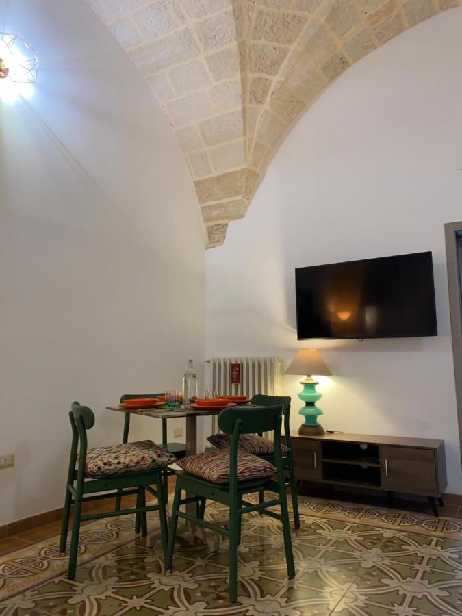 Apartamento Dimora Flo Bríndisi Exterior foto