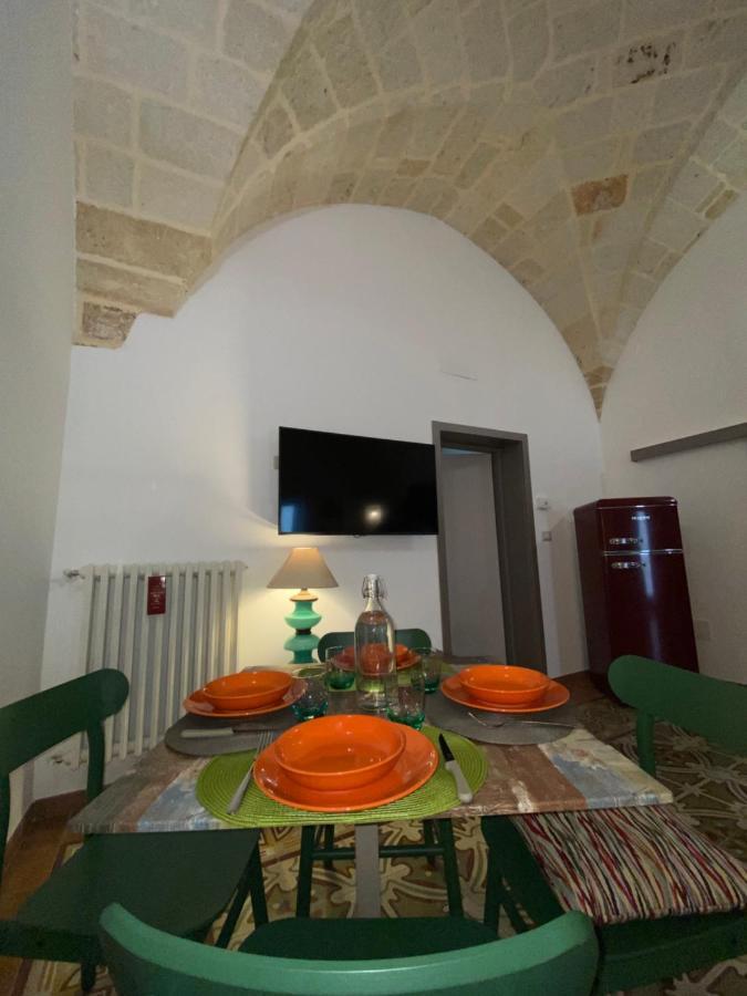 Apartamento Dimora Flo Bríndisi Exterior foto