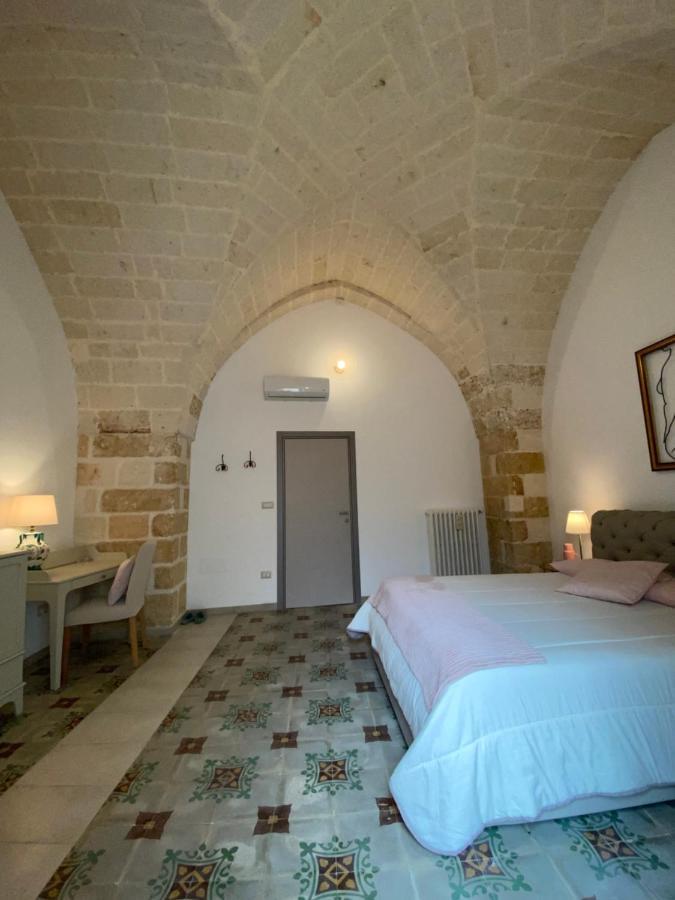Apartamento Dimora Flo Bríndisi Exterior foto